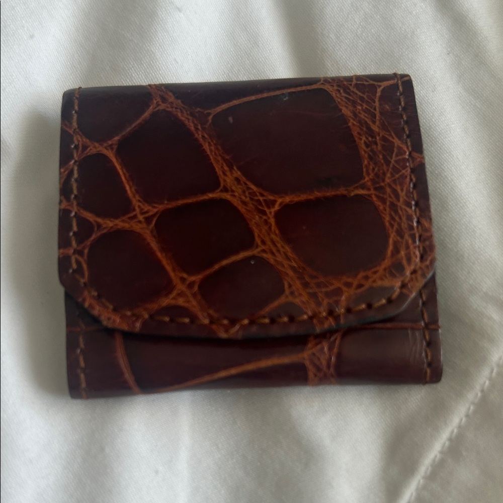 Elegant Brown Crocodile Mini stick/it Holder